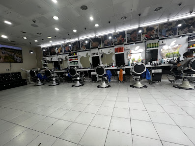 Kurdish Barbers Traditional thumb 3
